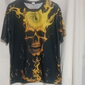 Men's Black and Yellow Graphic T-Shirt